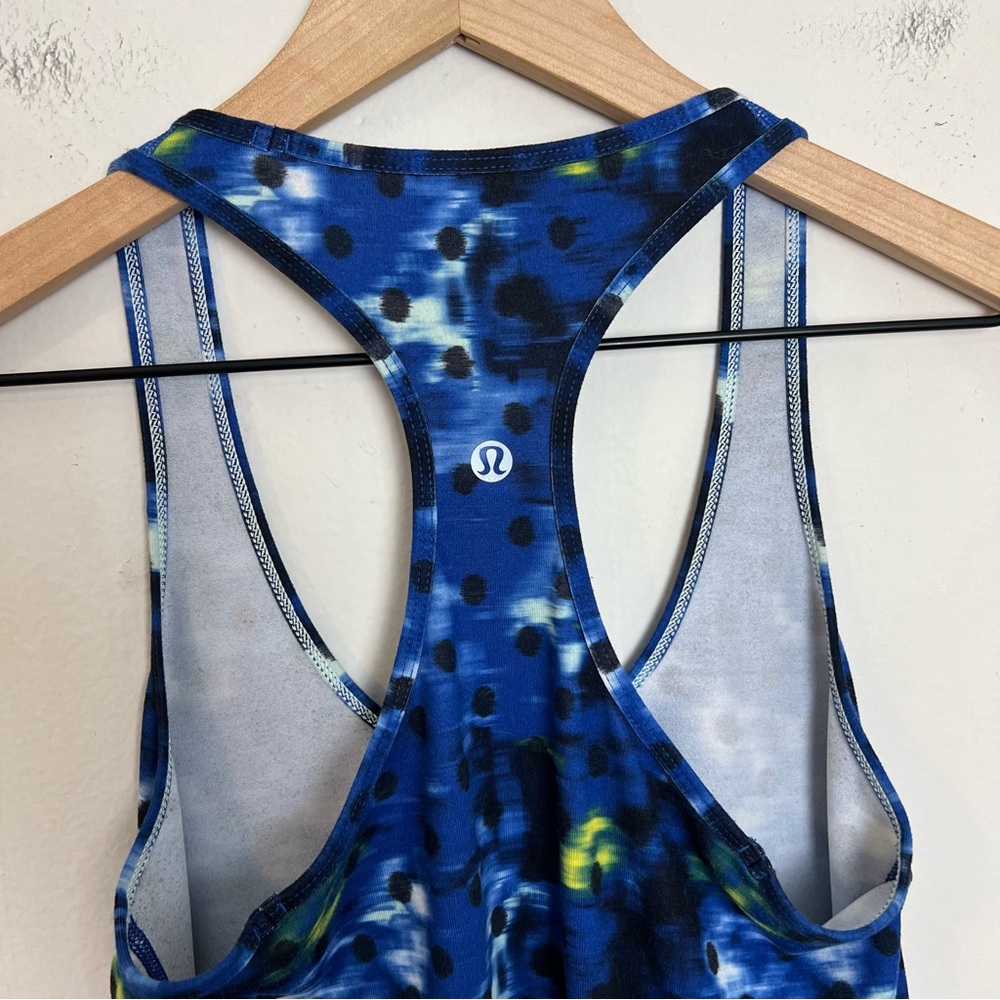 LULULEMON- Cool Racerback Windy Blooms Saphire Blue Multi Workout Tank Training - Picture 5 of 6